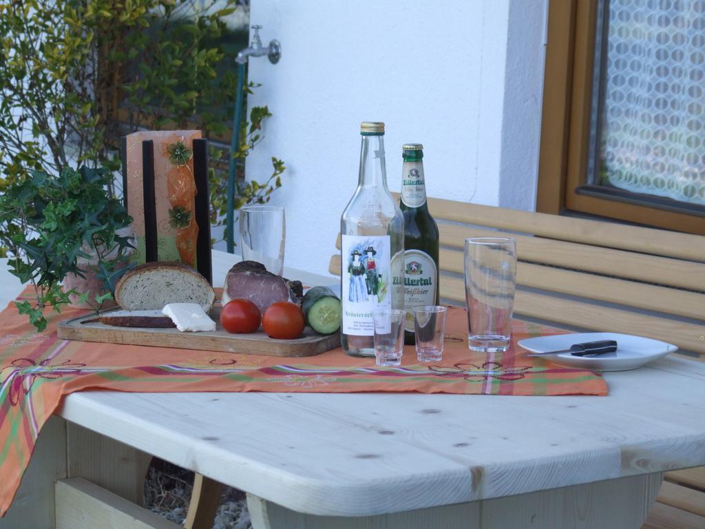Ferienwohnung Lehenhof Ried im Zillertal Zimmer foto